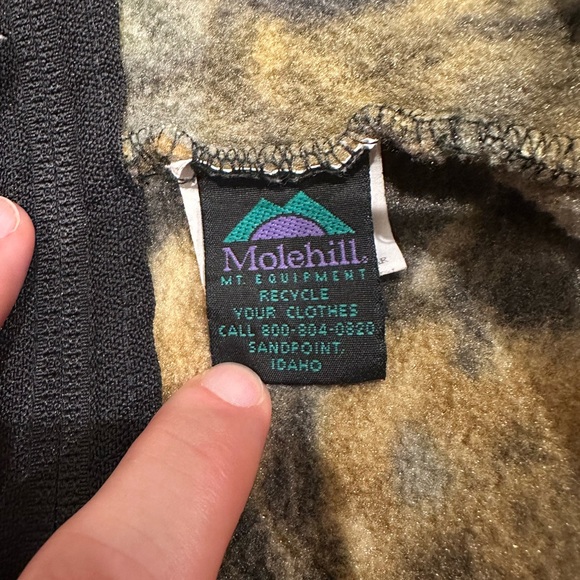 Molehill Camo Fleece Baby Snowsuit with Hood 3/9 month - Picture 3 of 4